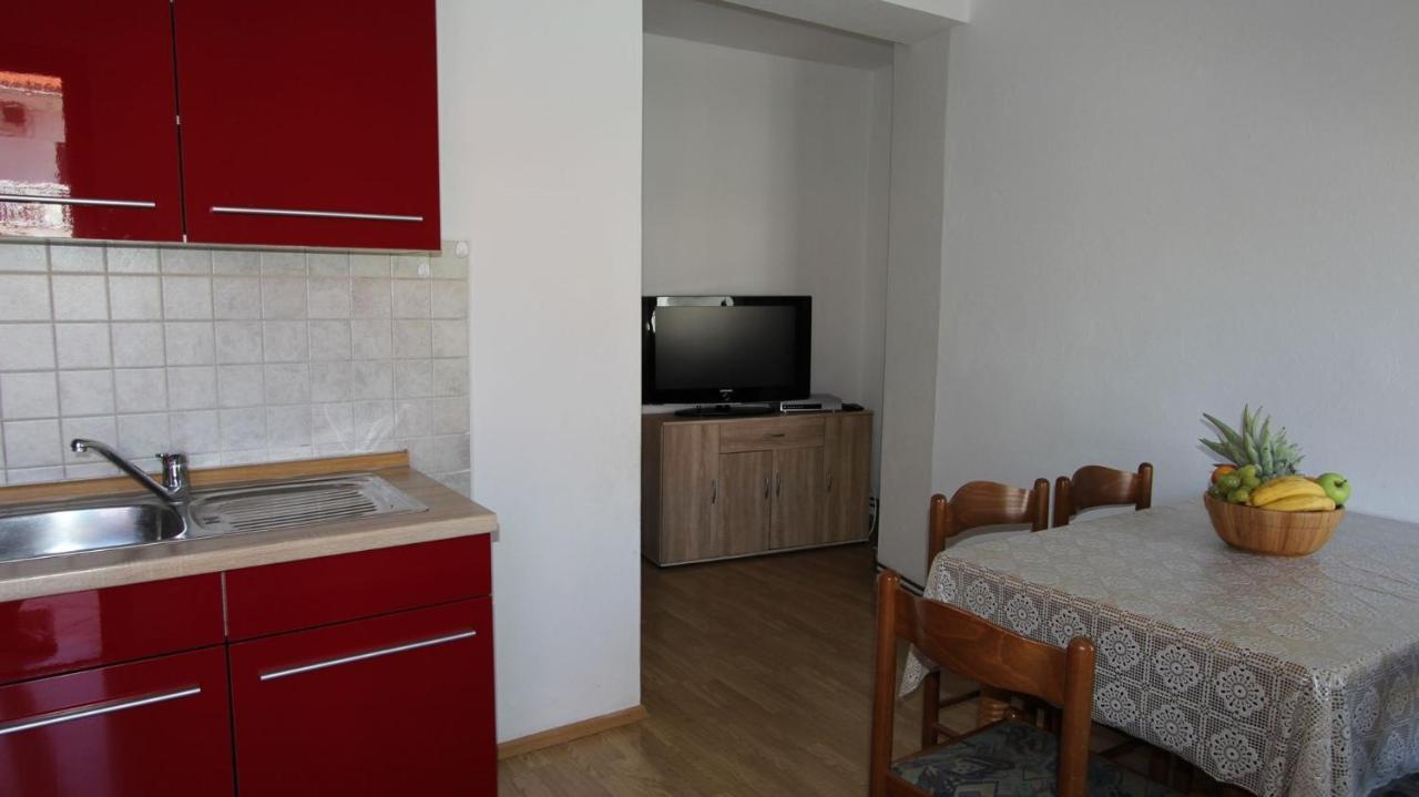 Apartments Grzetic Malinska Esterno foto